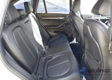 2017 BMW X1 xDrive28I z USA, uszkodzony, nr VIN WBXHT3C30H5F86964